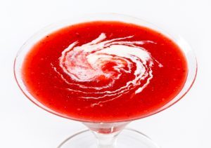 Strawberry puree with cream