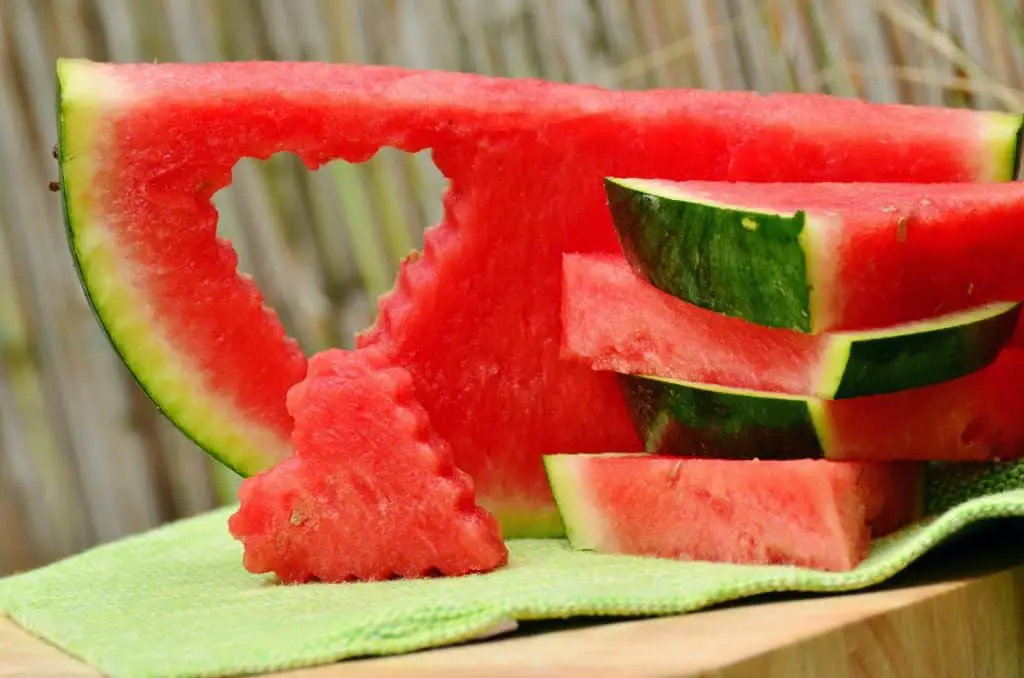 6 reasons you need to eat watermelon during pregnancy