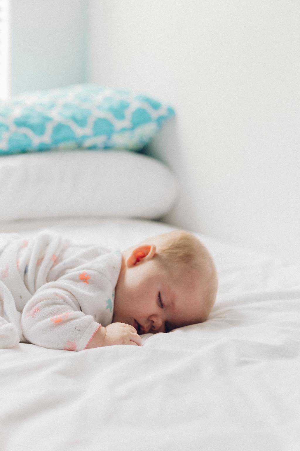 6-techniques-to-get-baby-to-self-soothe-and-sleep-through-the-night