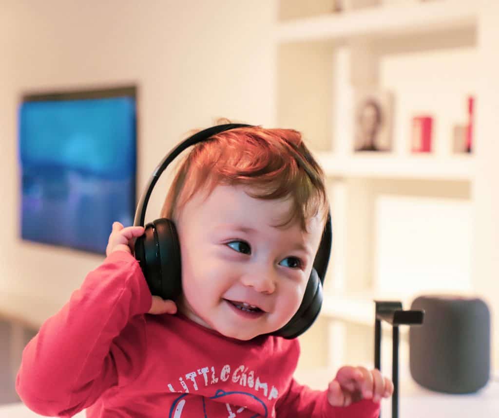 How to encourage a toddler's love of music