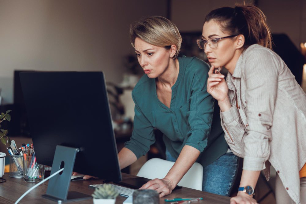 turning a side hustle into a business