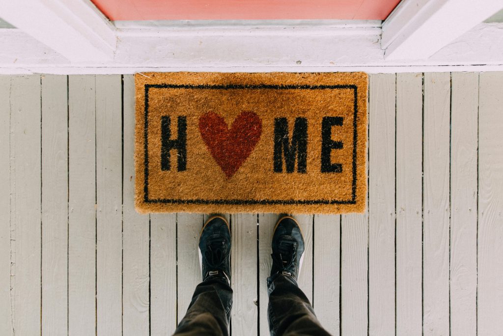 This post looks at mistakes to avoid when purchasing a new family home.