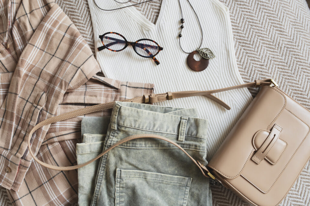 how to dress simply